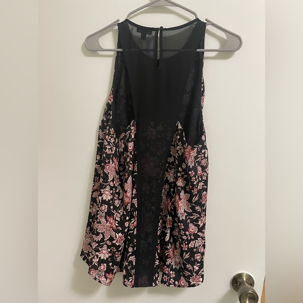 Express Top- L - Picture 5 of 6